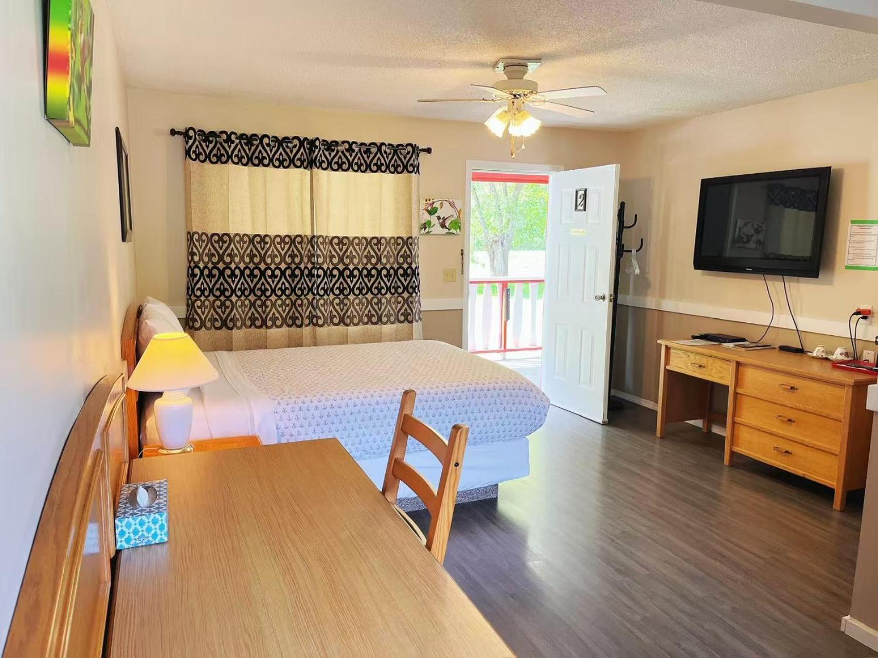 Rivermount Motel Little Fort Ngoại thất bức ảnh