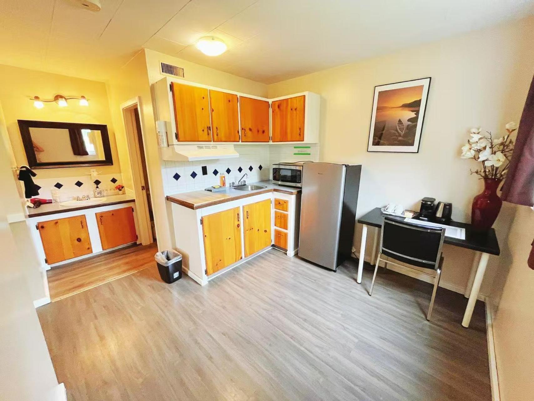 Rivermount Motel Little Fort Ngoại thất bức ảnh