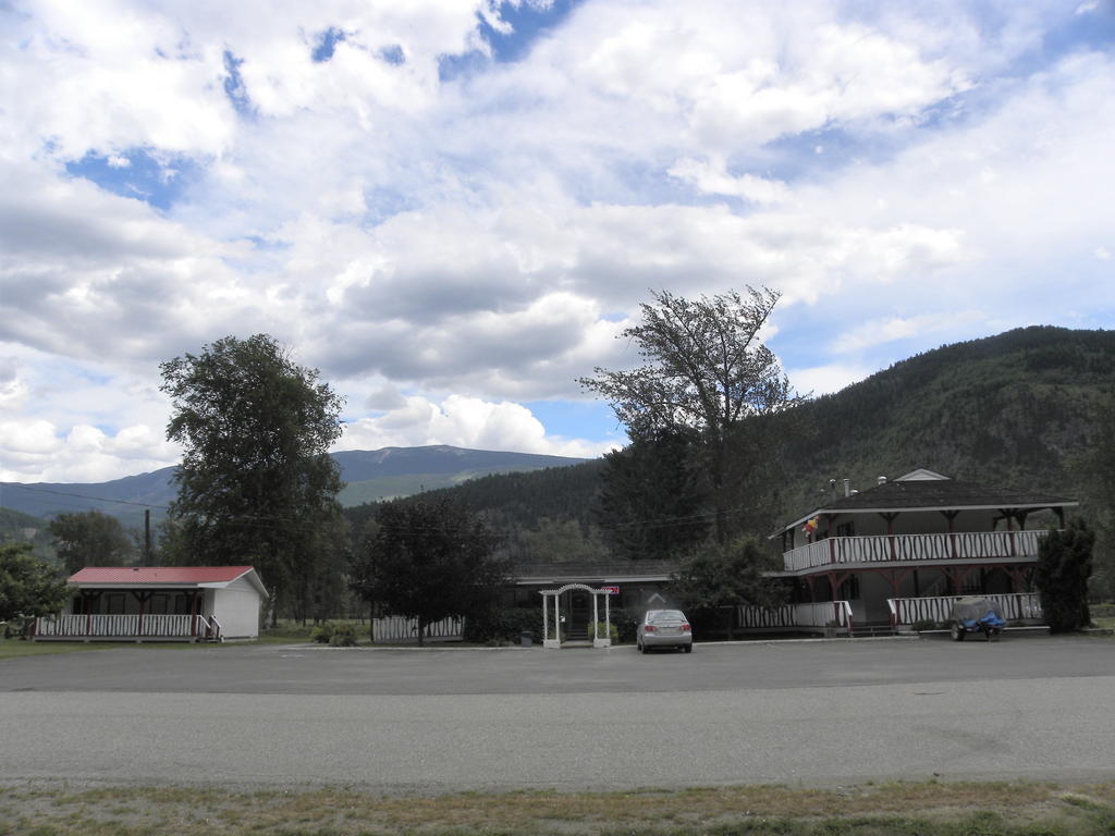 Rivermount Motel Little Fort Ngoại thất bức ảnh